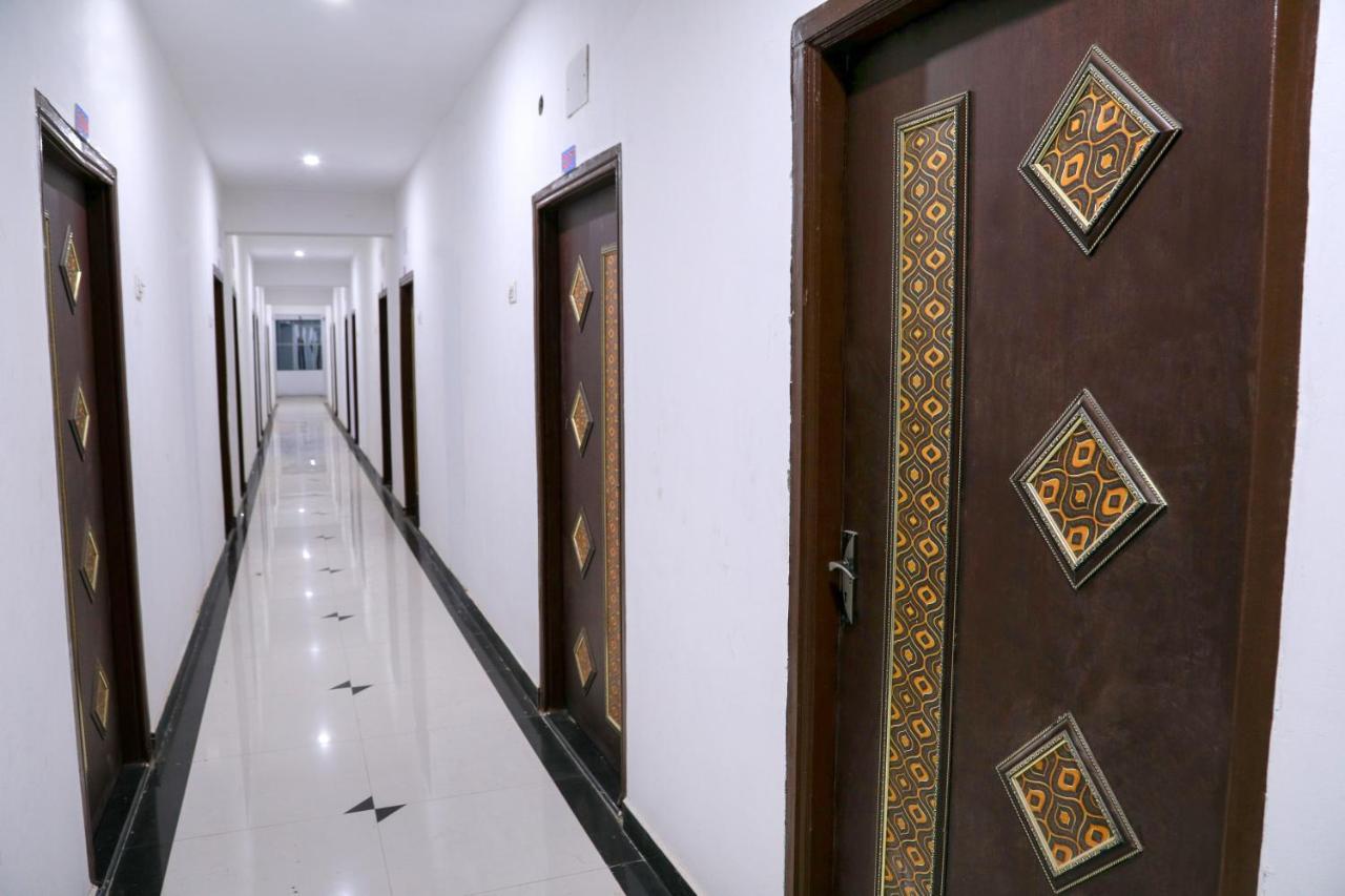 מדוראי Hotel M.P מראה חיצוני תמונה